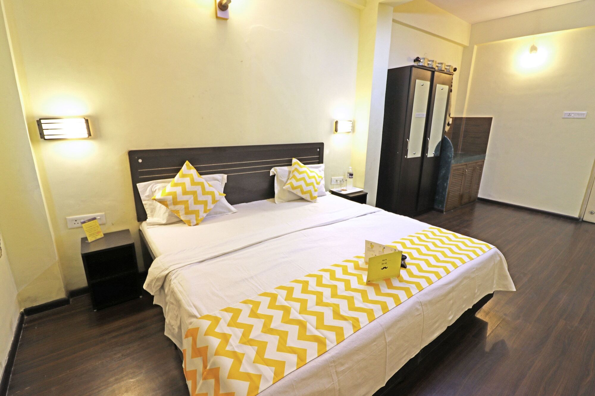 Fabhotel East Field Homes - Nr Airport Road Hotel