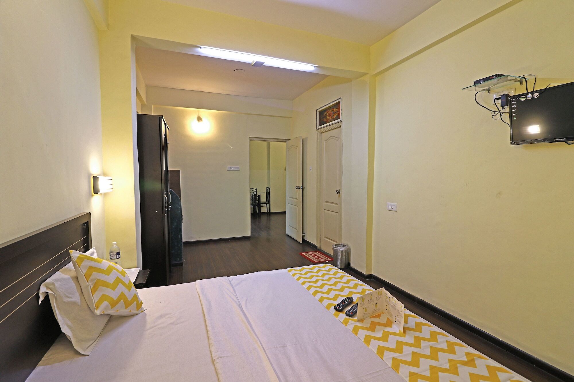 Hotel Fabhotel East Field Homes - Nr Airport Road